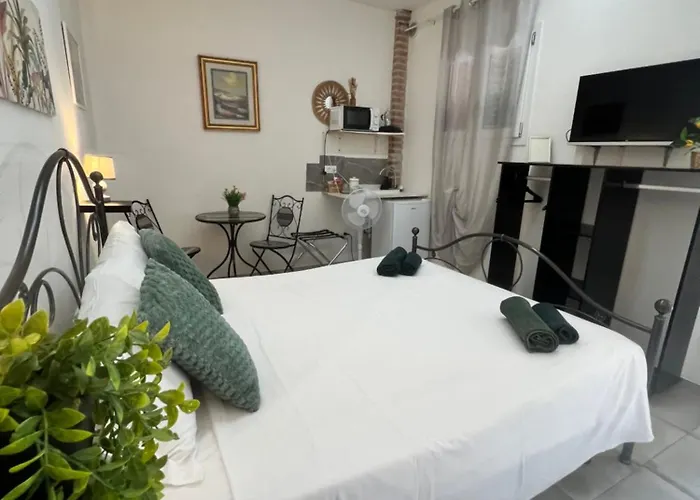 LA CASA DI GIADA - Self check-in - parcheggio privato- vicino autostrada di Imola